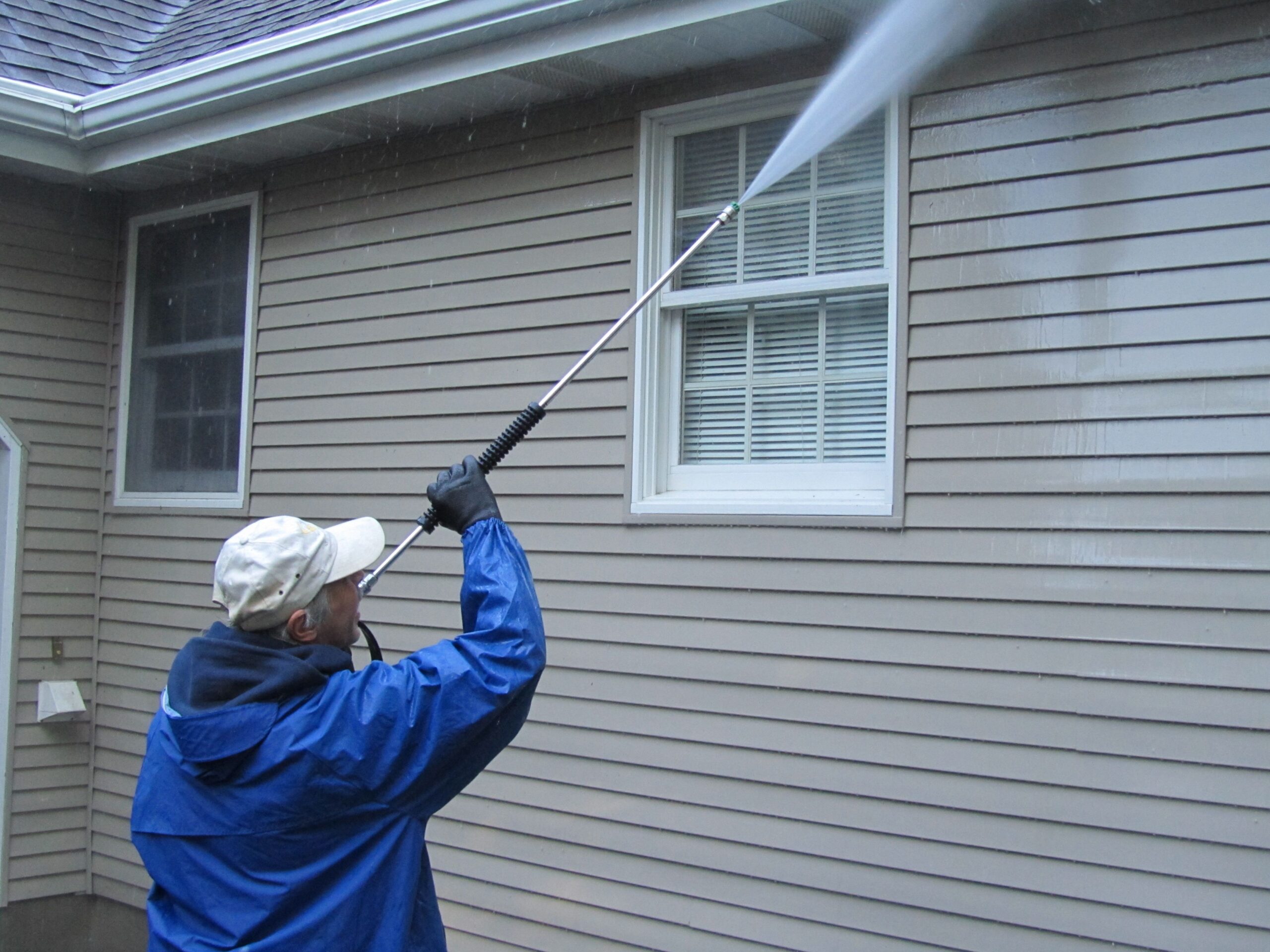 Pressure Washing Windows